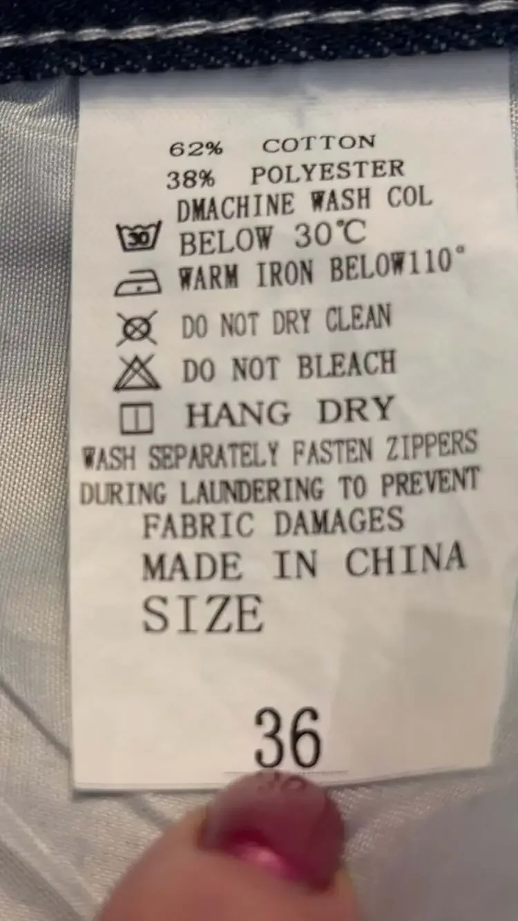 NWT JEANS Designed Men’s Distressed Denim Shorts Size 36 Dark Wash